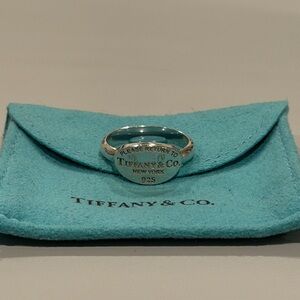 Vintage Tiffany & Co. Return to Tiffany Silver Oval Ring